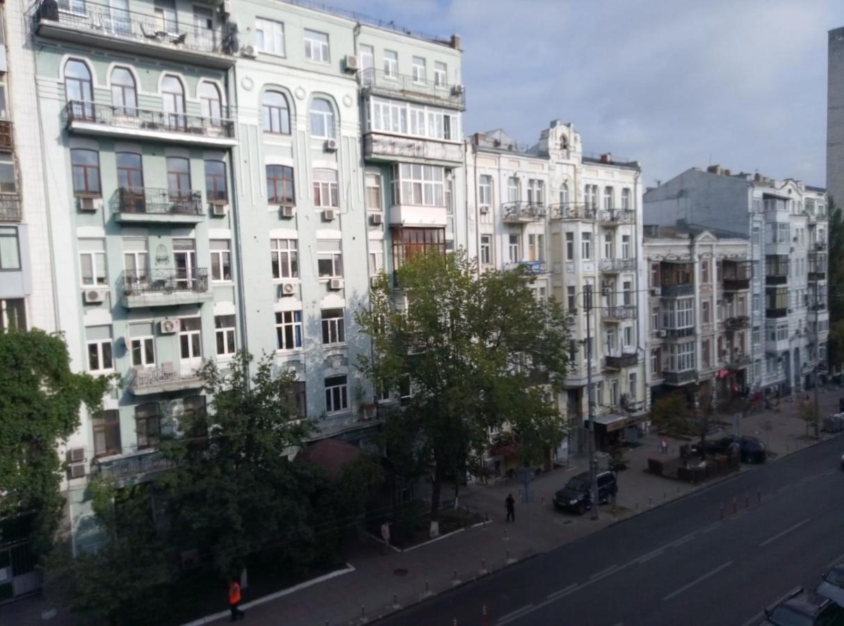 Однокомнатная Шота Руставели Apartamento Kiev Exterior foto
